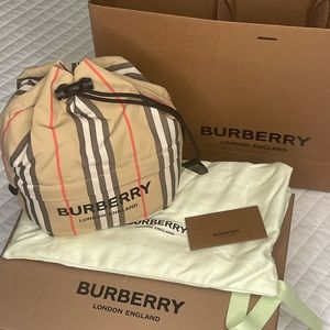 AUTHENTIC Burberry Icon Stripe Drawcord Pouch